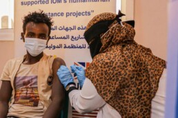 un-agency begins-covid-vaccine rollout for 7,500 stranded-migrants-in-yemen 