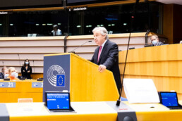 un-chief-urges-european-parliament-to-support-covid-vaccines-for-all