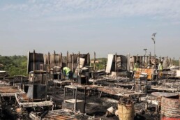 bangladesh:-fire-rips-through-covid-treatment-centre-for-myanmar-refugees  