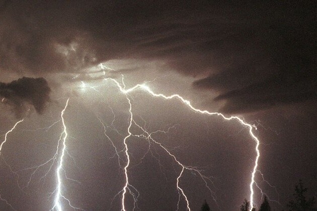 extreme-weather:-‘megaflash’-lightning-records-certified-by-wmo