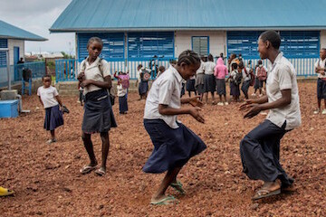 back-to-school-after-a-volcanic-eruption-in-drc