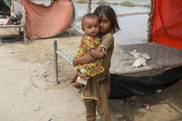 reaching-pakistan’s-children-as-floodwaters-leave-families-stranded